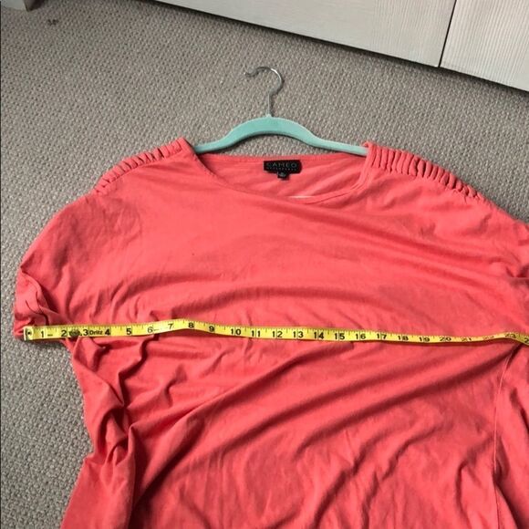 🍭*6/$30* Cameo Rayon/Cotton Blend Coral top 2X - Picture 7 of 8